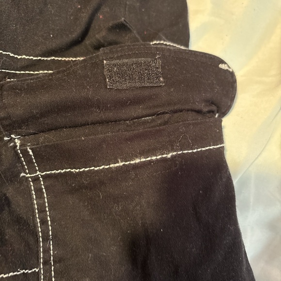 Women's Black Wide Leg Cargo Pants - Picture 4 of 4